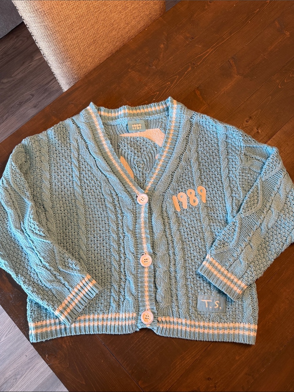 Authentic Taylor Swift 1989 Cardigan 🕊️🩵🫶🏻 XS/SM